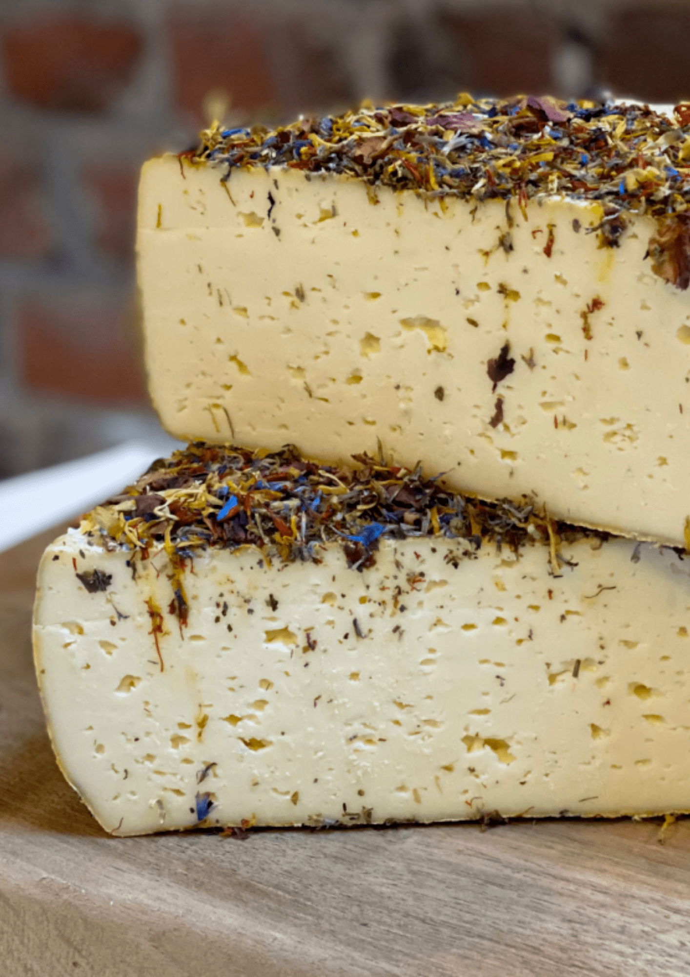 Tommes - La Dégusterie - Fromagerie à Pont-l'Évêque, Normandie